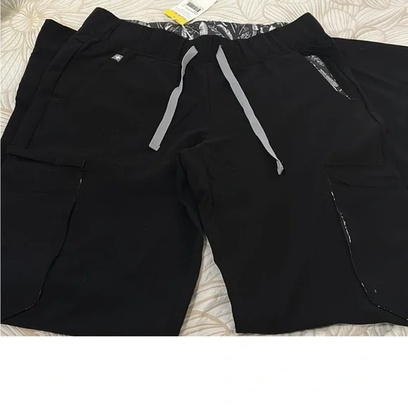 FIGS BLACK SCRUB PANTS WOMENS SIZE S - Picture 1 of 5